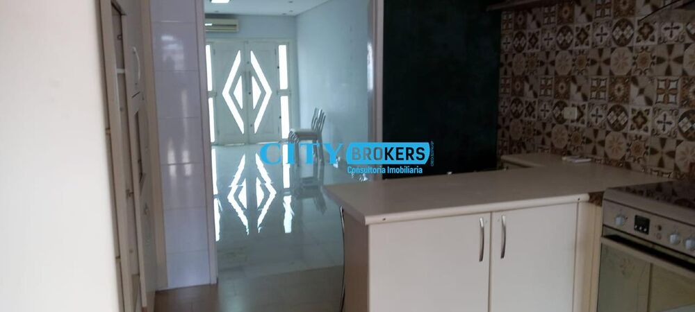 Casa à venda com 3 quartos, 250m² - Foto 22