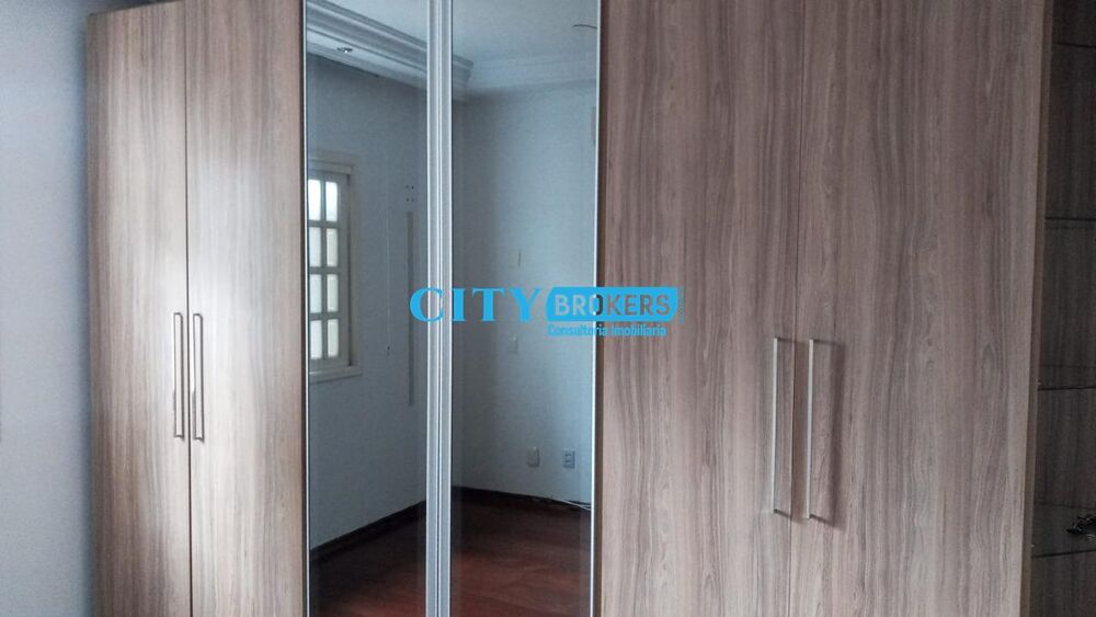 Casa à venda com 3 quartos, 250m² - Foto 20