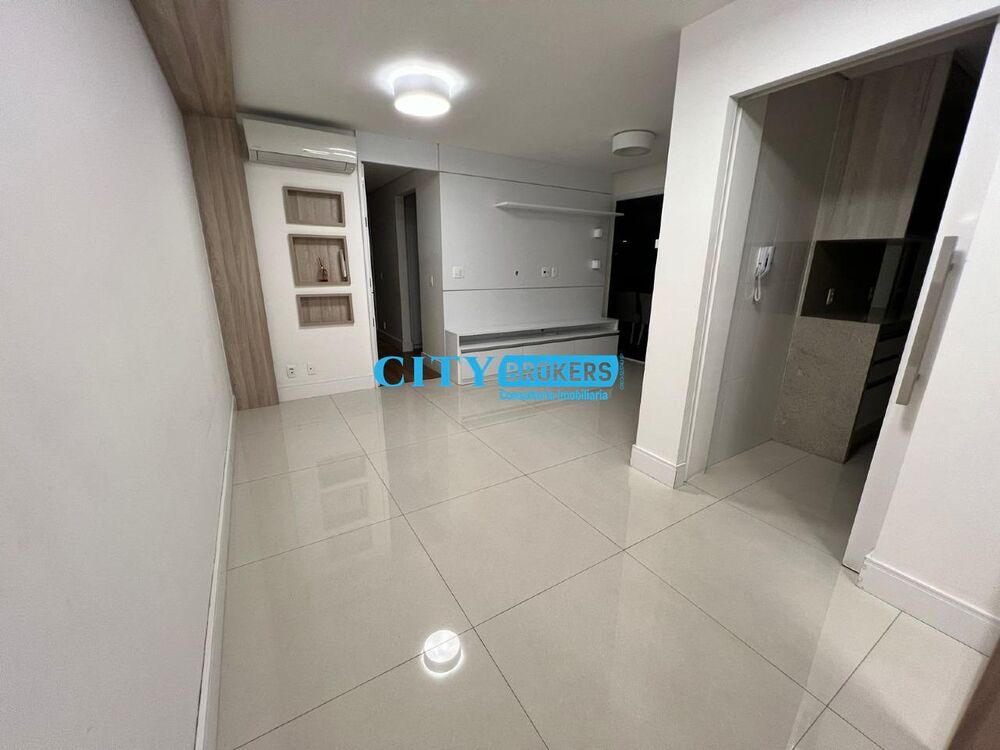Apartamento à venda com 3 quartos, 91m² - Foto 1