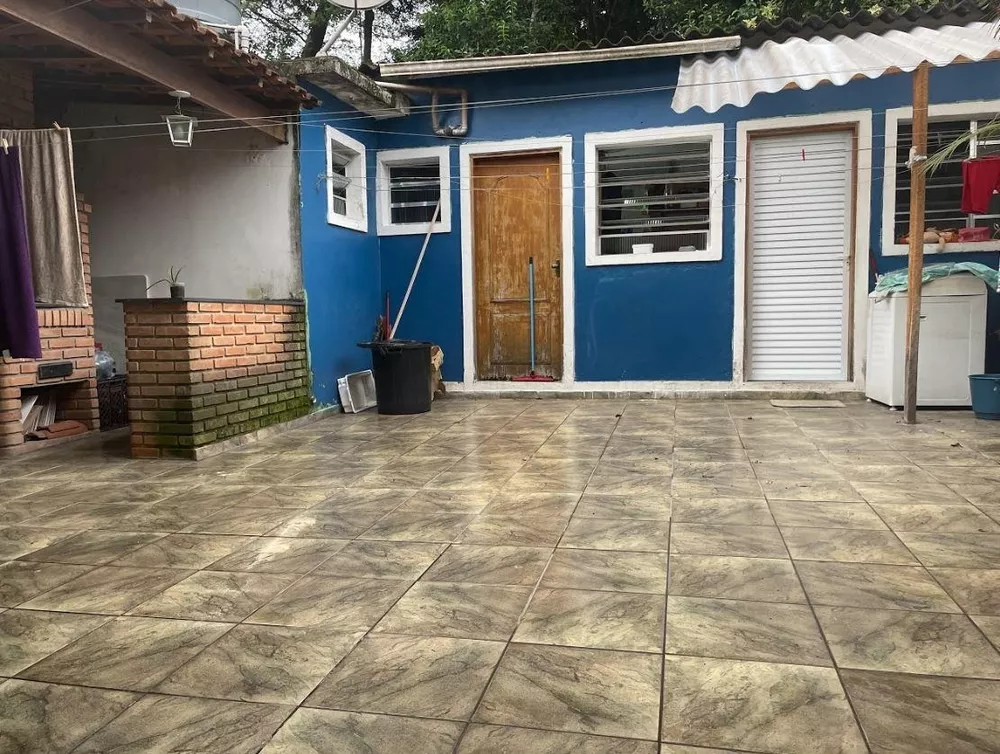 Casa à venda com 5 quartos, 250m² - Foto 3