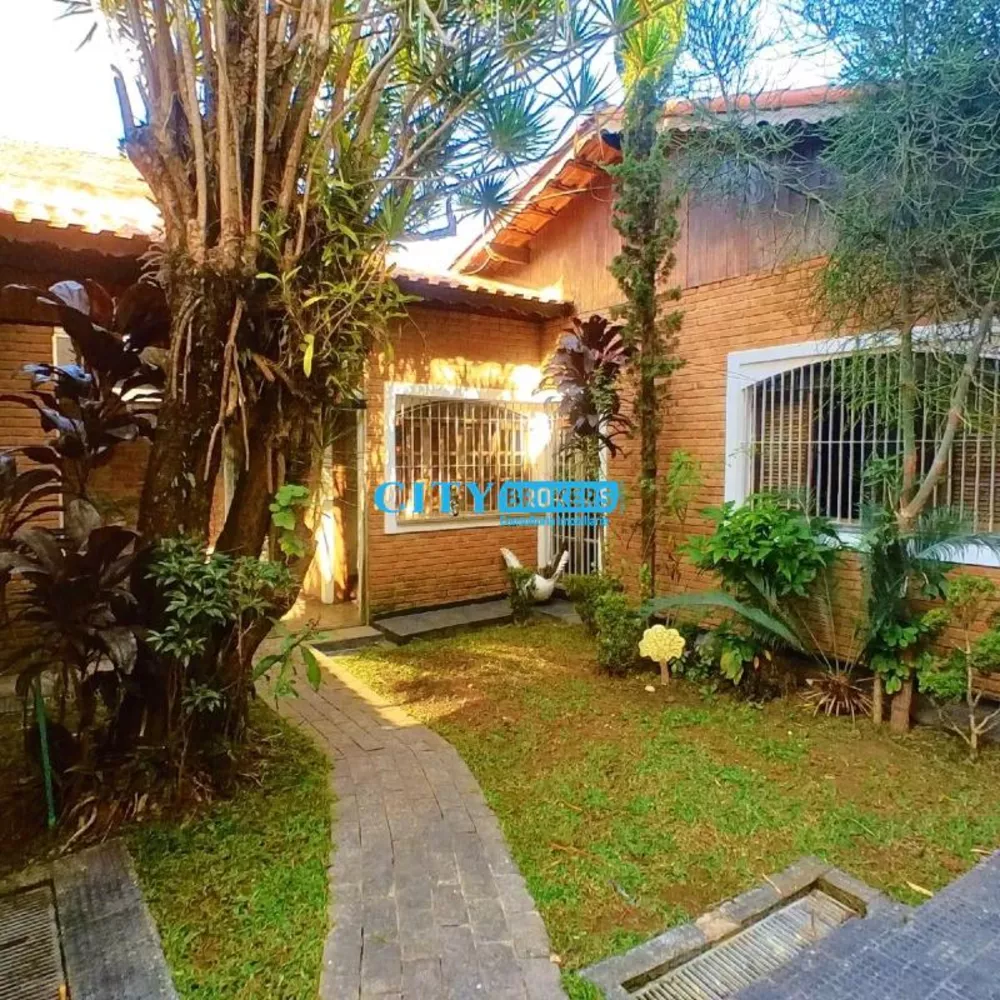 Casa à venda com 5 quartos, 150m² - Foto 4