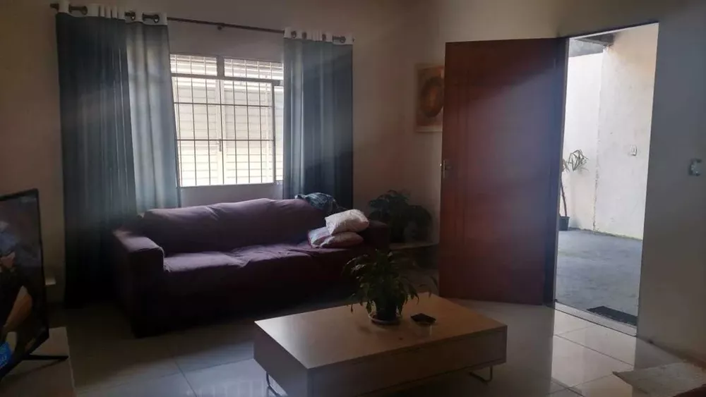 Casa à venda com 4 quartos, 350m² - Foto 4