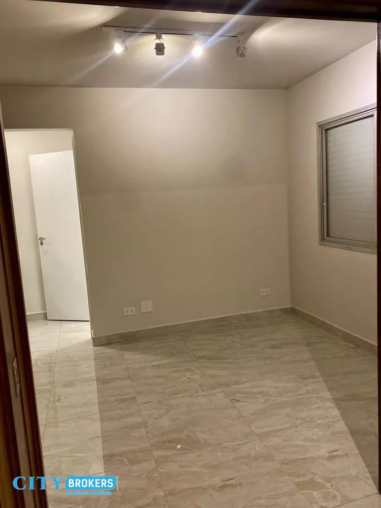 Apartamento à venda com 1 quarto, 38m² - Foto 2