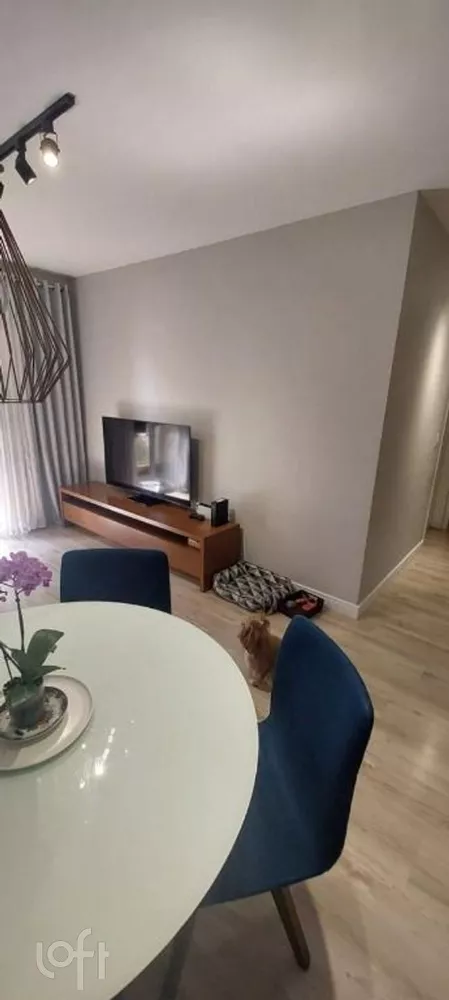 Apartamento à venda com 2 quartos, 64m² - Foto 2