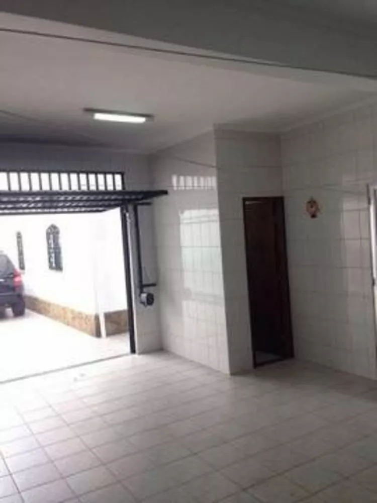 Sobrado à venda com 3 quartos, 230m² - Foto 8