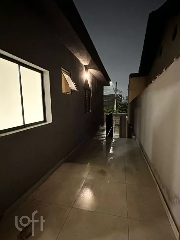 Casa à venda com 2 quartos, 100m² - Foto 4