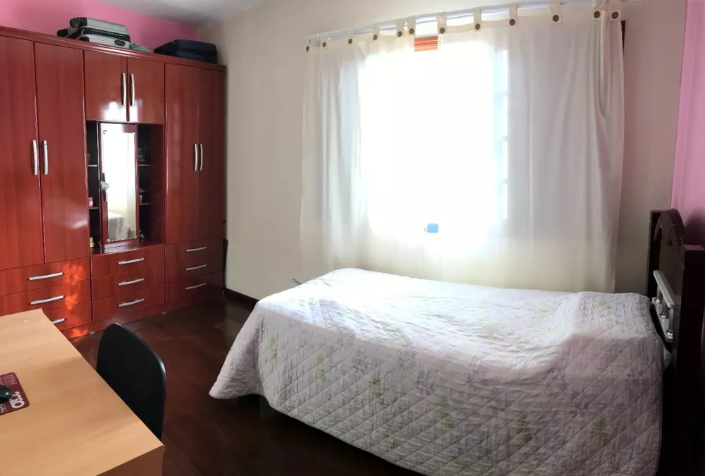 Sobrado à venda com 4 quartos, 243m² - Foto 4