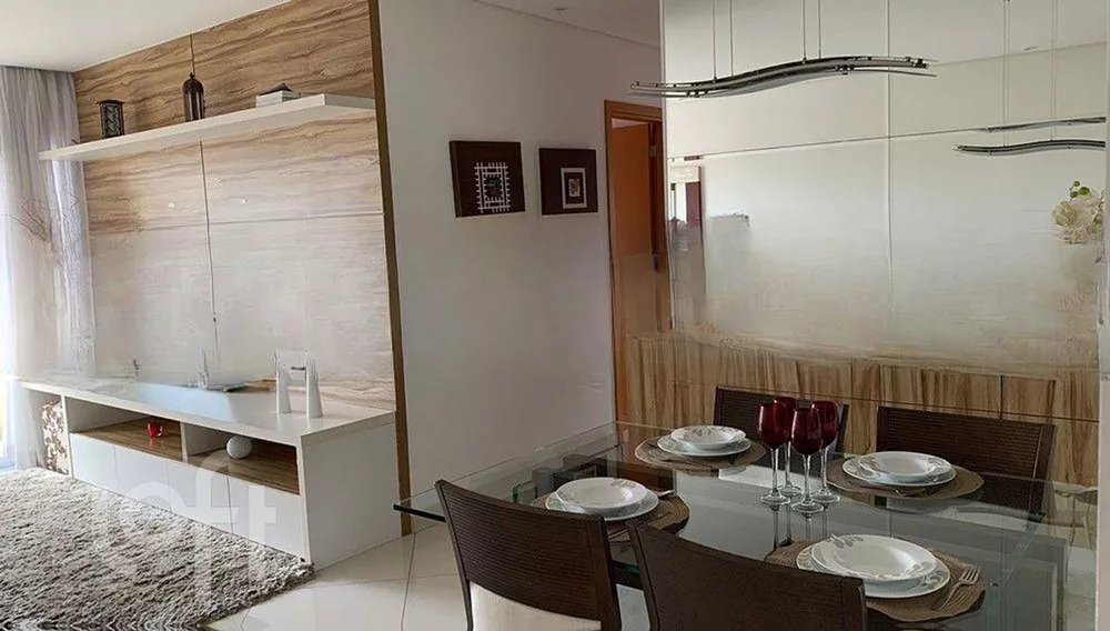 Apartamento à venda com 3 quartos, 83m² - Foto 3