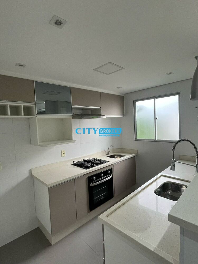 Apartamento à venda com 2 quartos, 43m² - Foto 3