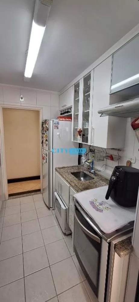 Apartamento à venda com 2 quartos, 60m² - Foto 4