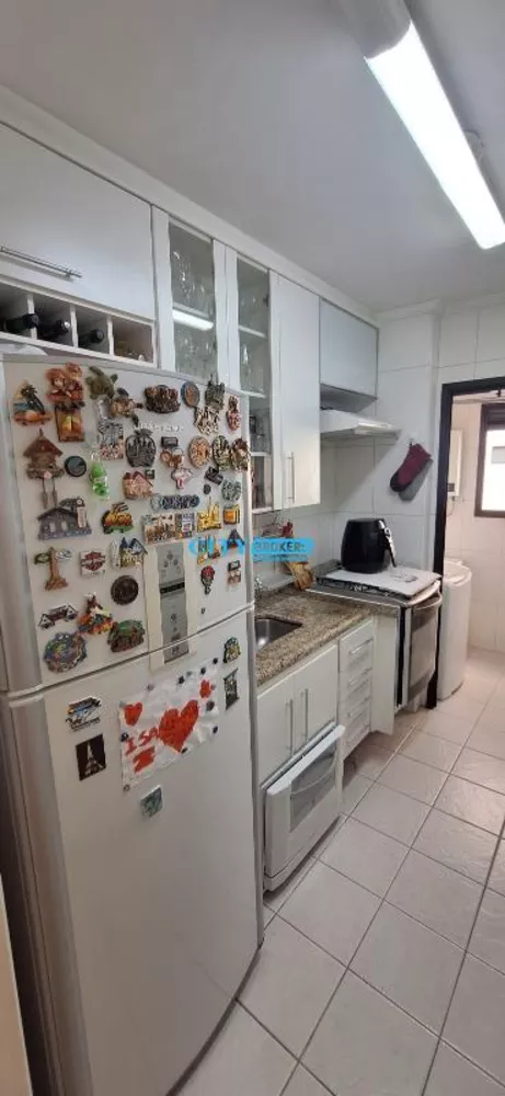 Apartamento à venda com 2 quartos, 60m² - Foto 3