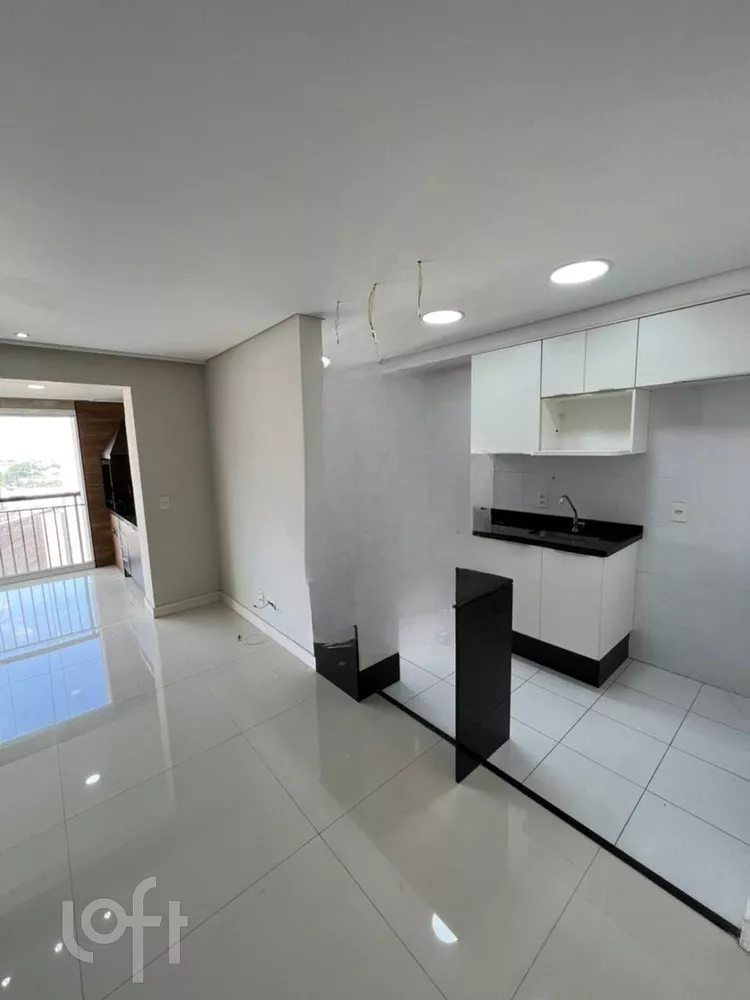 Apartamento à venda com 2 quartos, 68m² - Foto 2