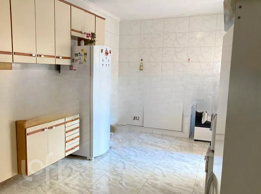 Casa à venda com 4 quartos, 233m² - Foto 4