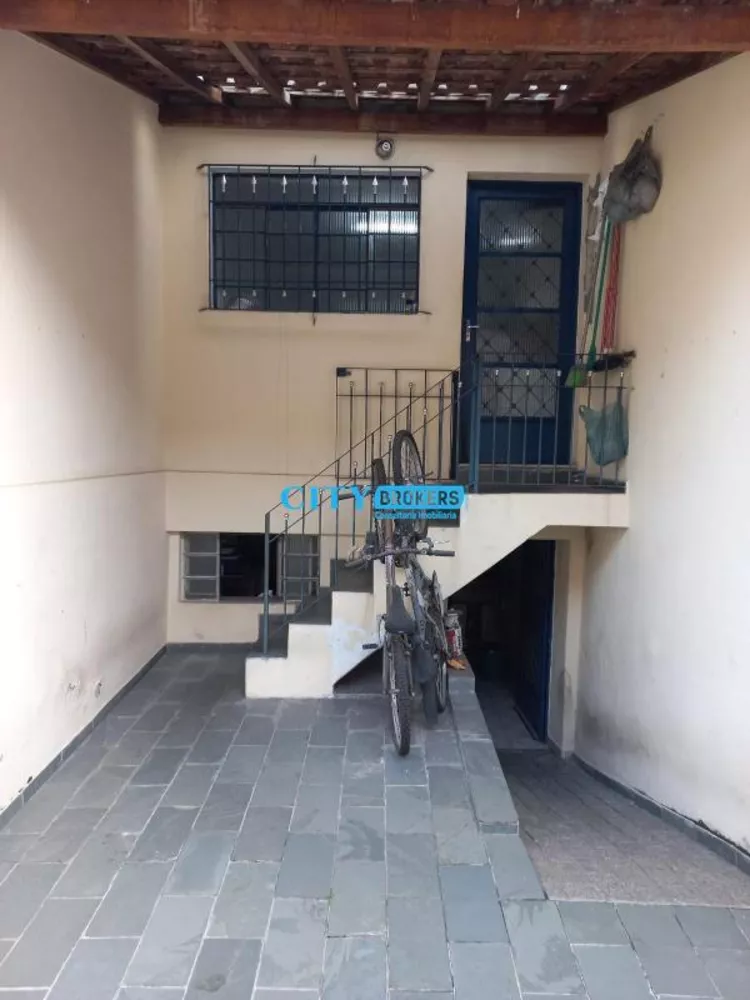 Sobrado à venda com 3 quartos, 160m² - Foto 1