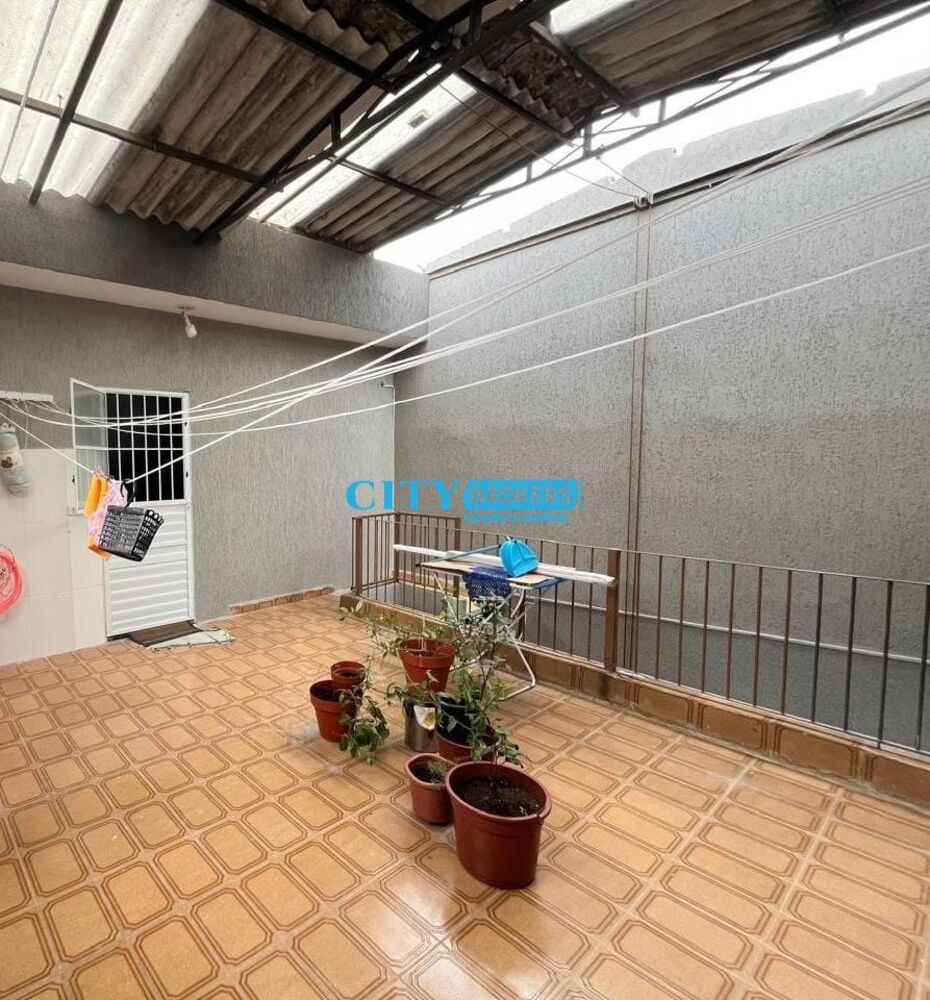 Sobrado à venda com 3 quartos, 180m² - Foto 11