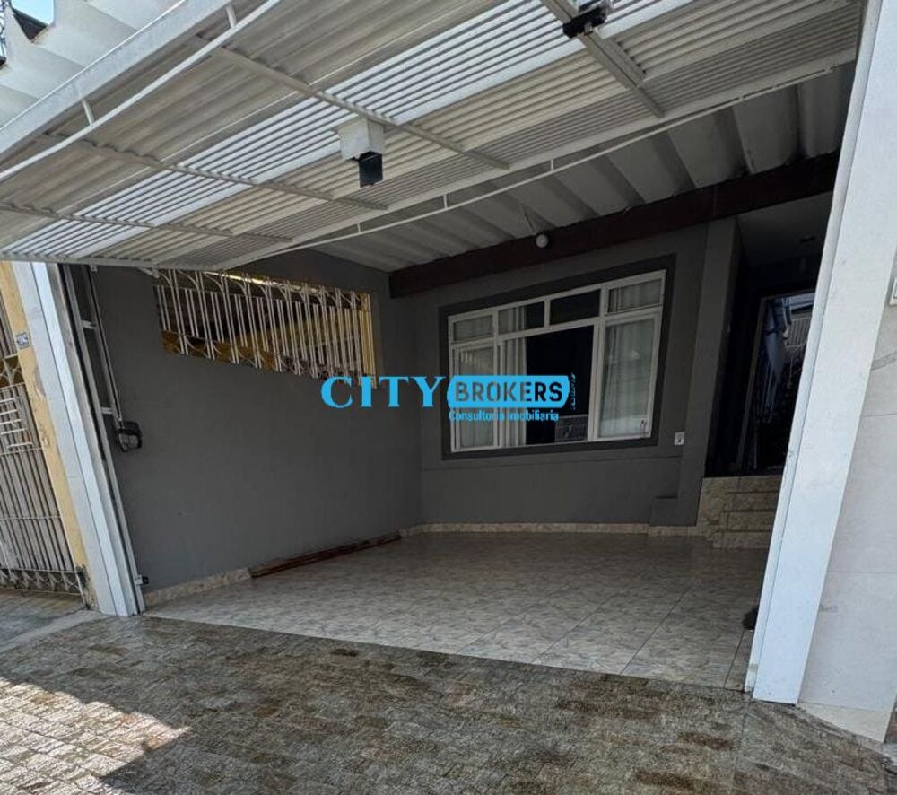 Sobrado à venda com 3 quartos, 180m² - Foto 1