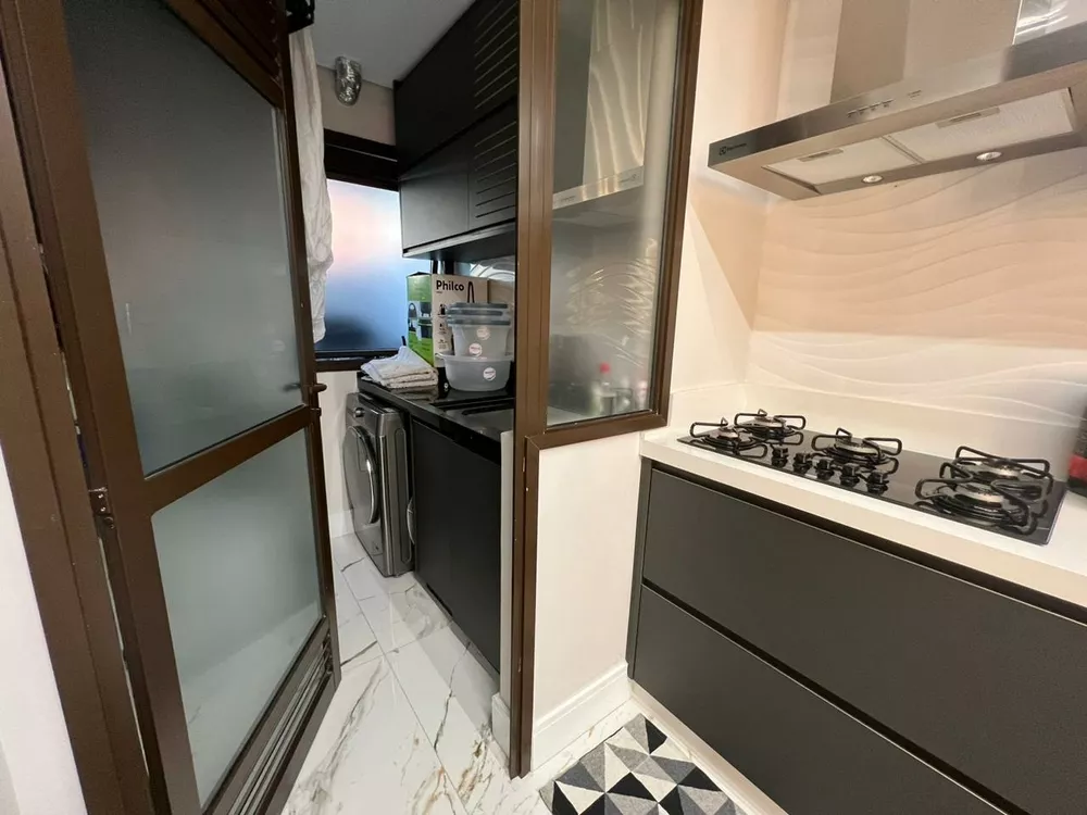 Apartamento à venda com 3 quartos, 185m² - Foto 3