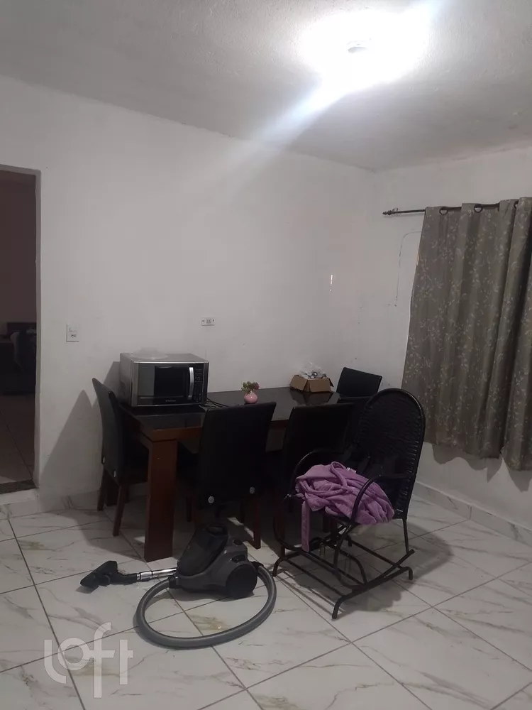 Casa à venda com 2 quartos, 200m² - Foto 3