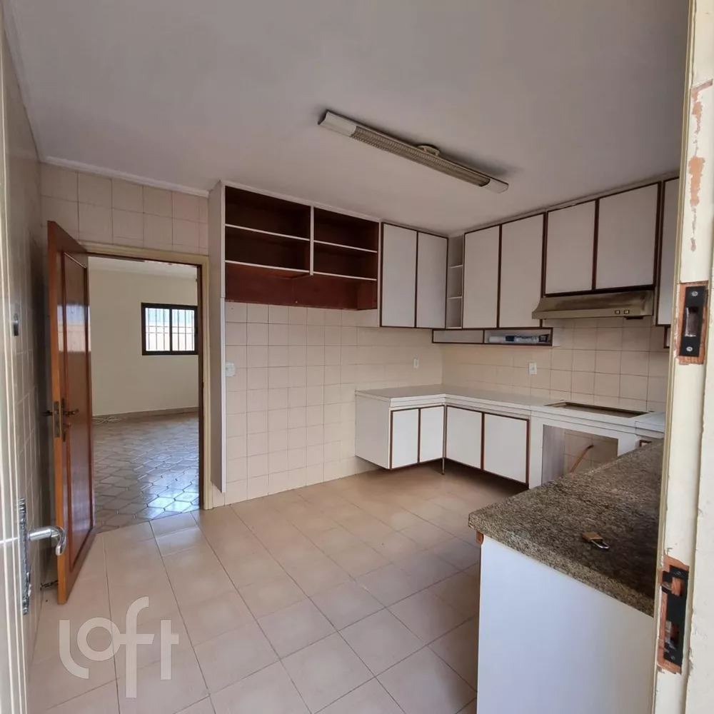 Casa à venda com 3 quartos, 199m² - Foto 4