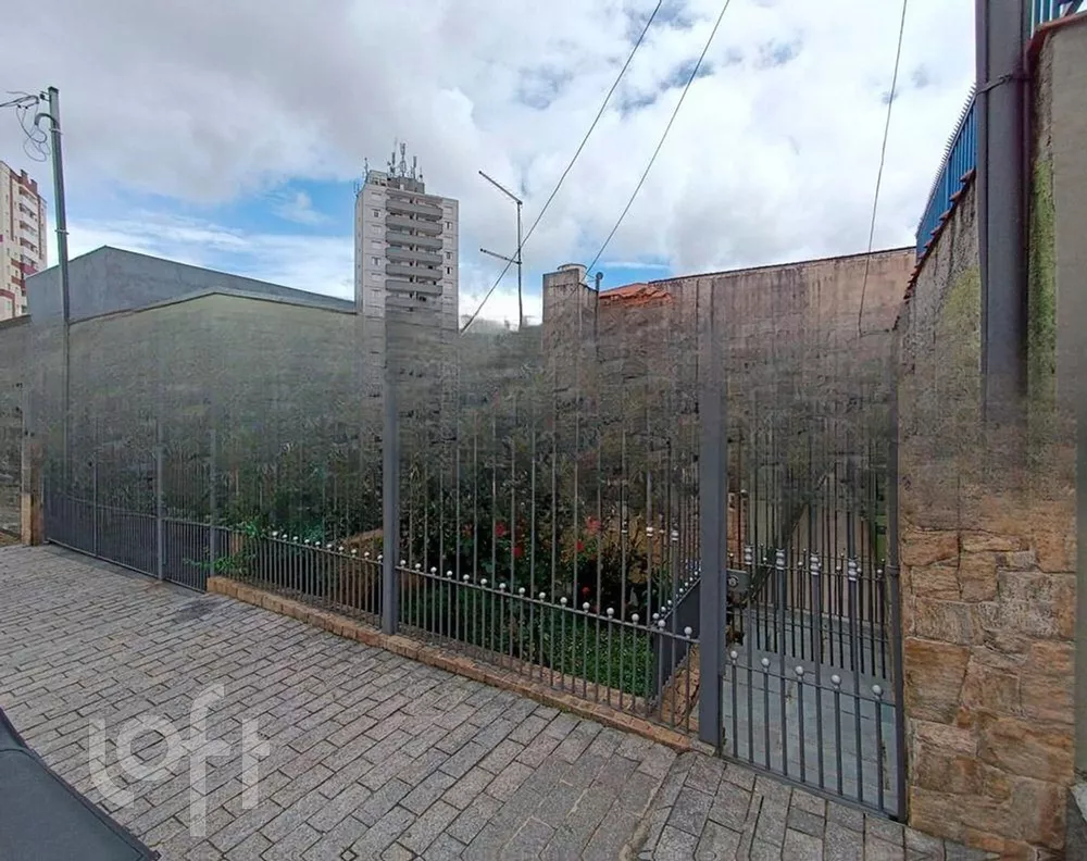 Casa à venda com 4 quartos, 200m² - Foto 1