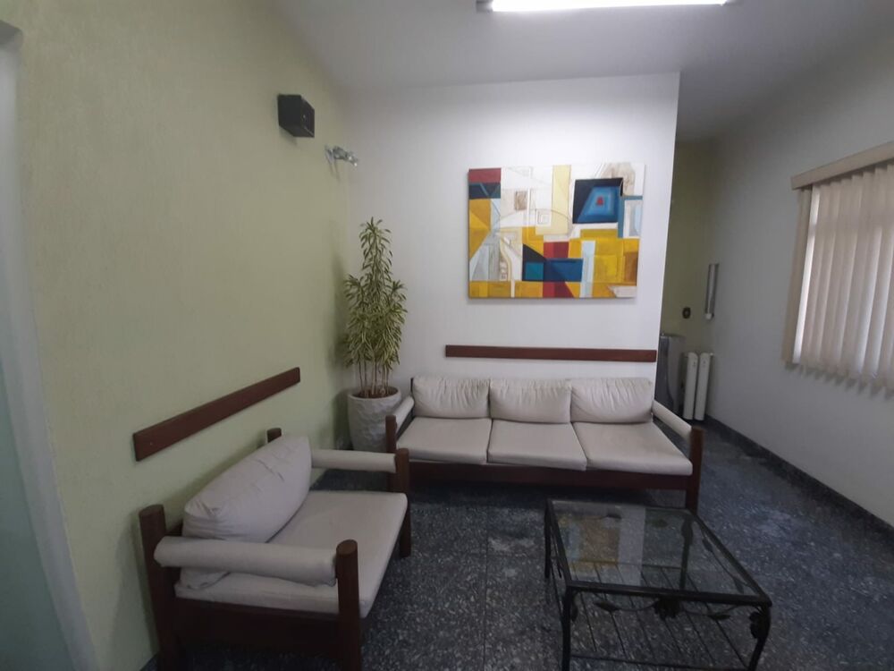 Casa à venda com 6 quartos, 300m² - Foto 7