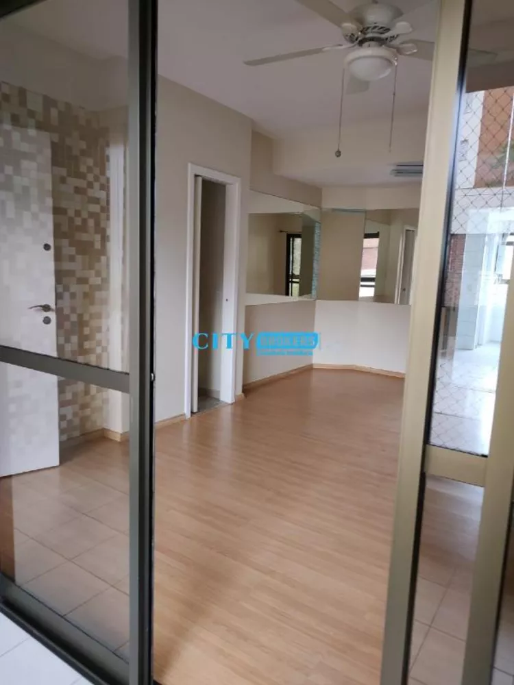 Apartamento à venda com 3 quartos, 103m² - Foto 2