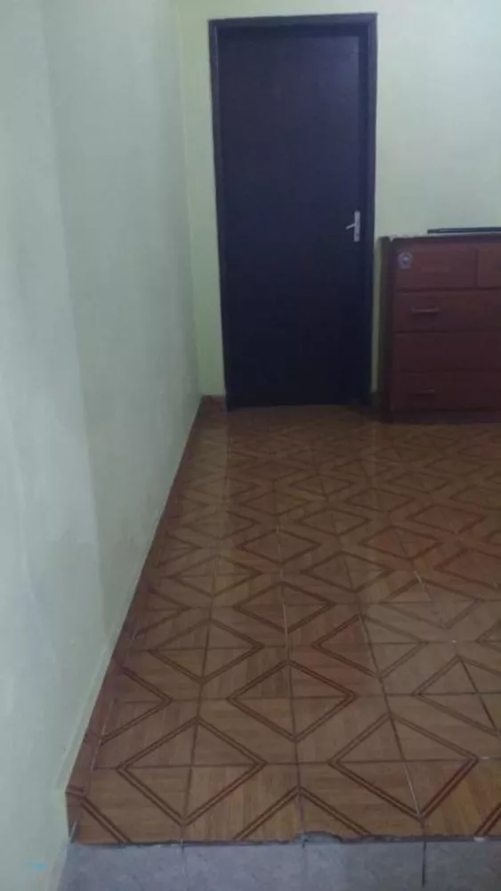 Casa à venda com 4 quartos, 120m² - Foto 2