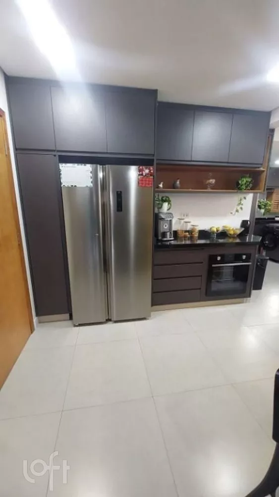 Apartamento à venda com 3 quartos, 90m² - Foto 1