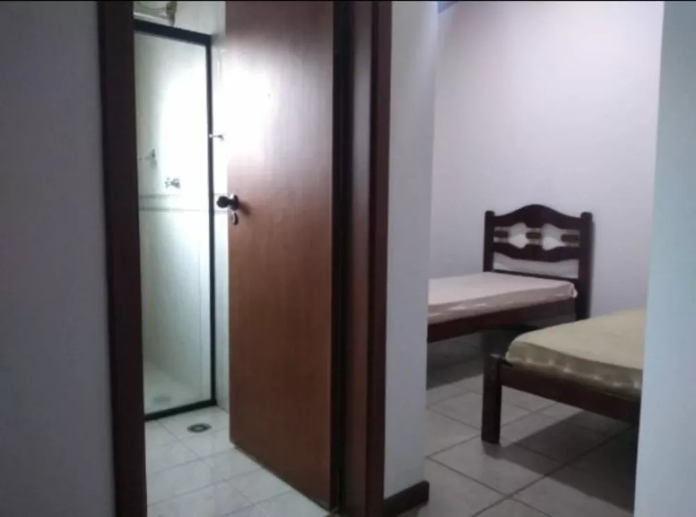 Chácara à venda com 4 quartos, 580m² - Foto 1