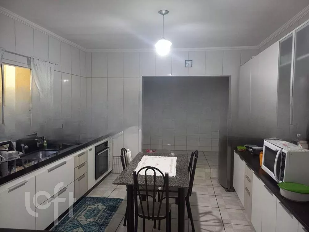 Casa à venda com 3 quartos, 150m² - Foto 3