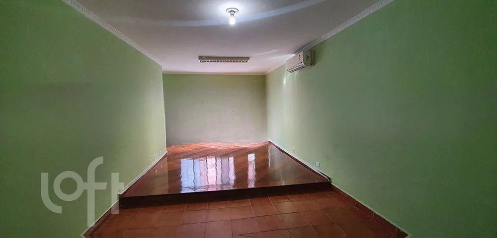 Casa à venda com 3 quartos, 351m² - Foto 1