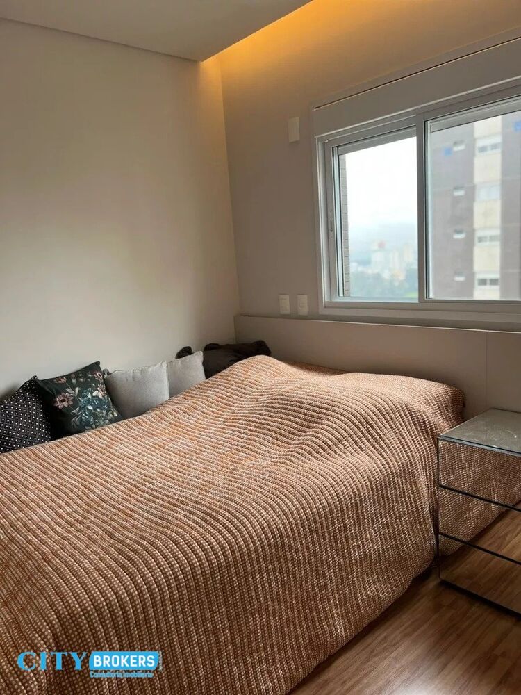 Apartamento à venda com 2 quartos, 82m² - Foto 2