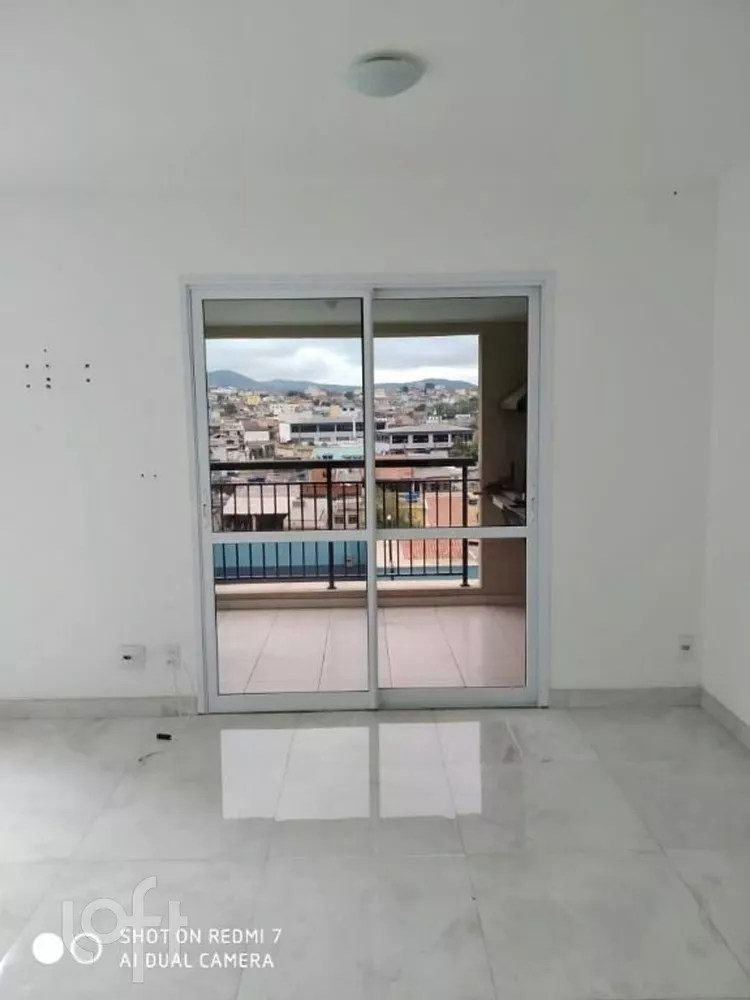 Apartamento à venda com 1 quarto, 38m² - Foto 1