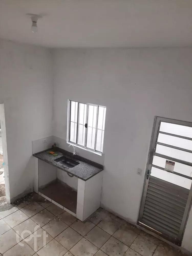 Casa à venda com 1 quarto, 100m² - Foto 4