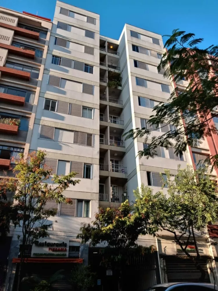 Apartamento à venda com 2 quartos, 77m² - Foto 2