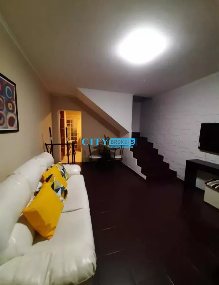 Sobrado à venda com 3 quartos, 130m² - Foto 1