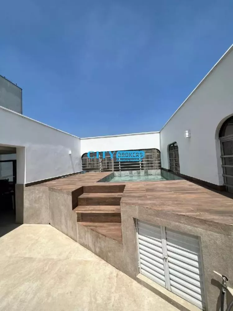 Cobertura à venda com 4 quartos, 220m² - Foto 3