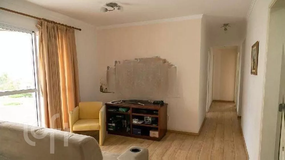 Apartamento à venda com 3 quartos, 94m² - Foto 4