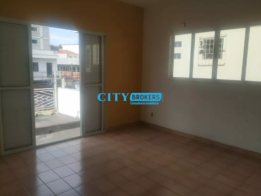 Casa para alugar com 2 quartos, 350m² - Foto 2