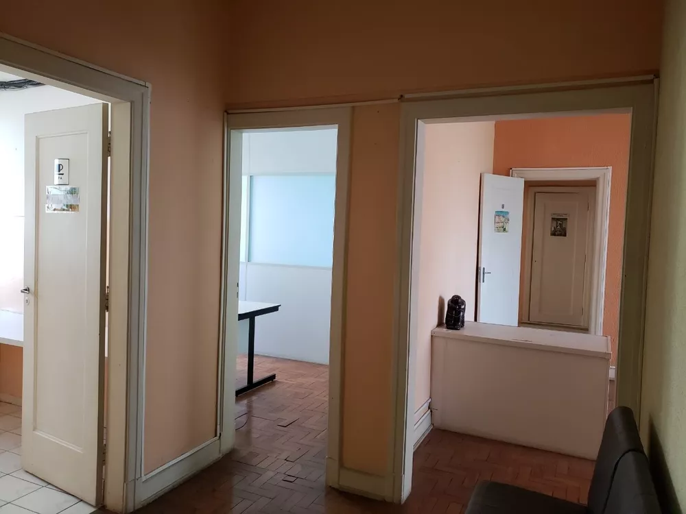 Apartamento à venda com 2 quartos, 80m² - Foto 2