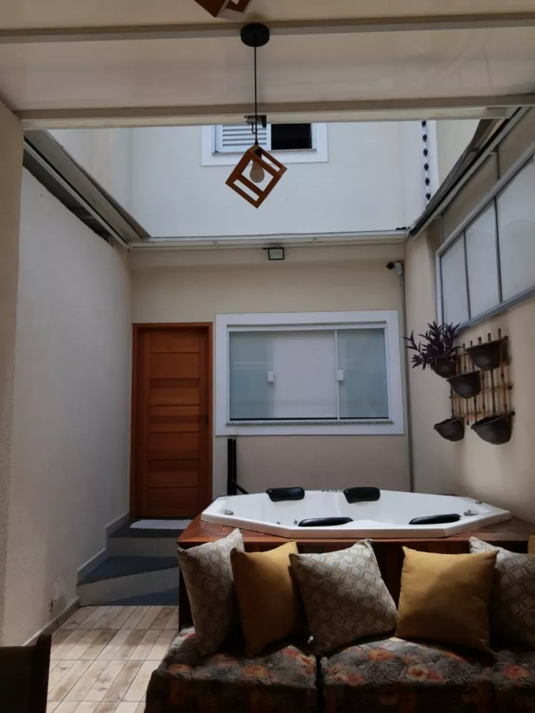 Casa à venda com 3 quartos, 180m² - Foto 2