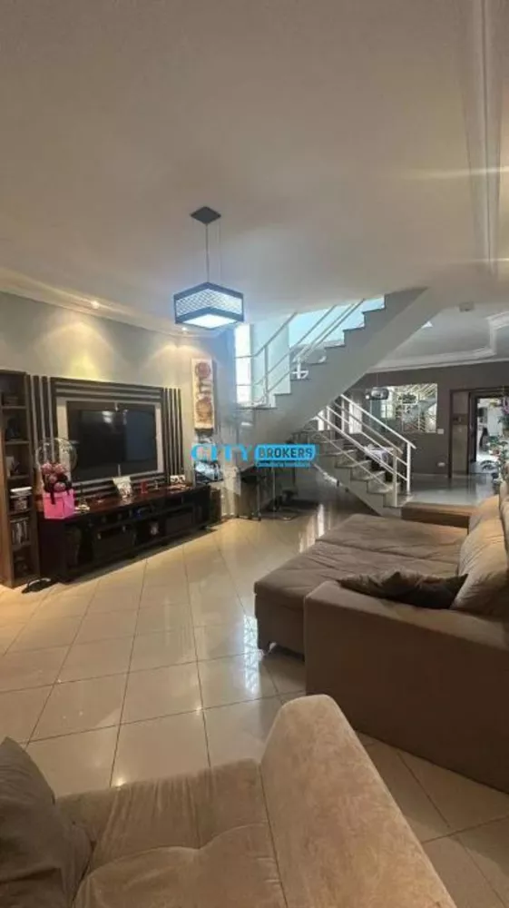 Sobrado à venda com 3 quartos, 192m² - Foto 4