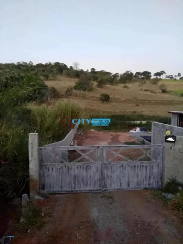 Chácara à venda com 2 quartos, 1000m² - Foto 13