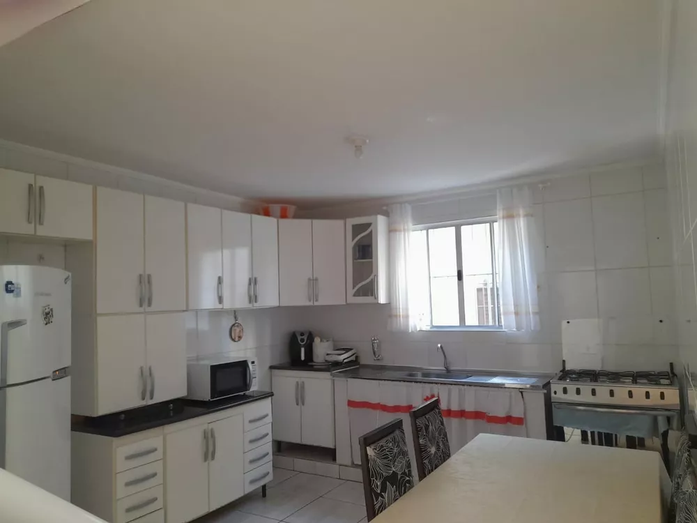 Sobrado à venda com 3 quartos, 205m² - Foto 3