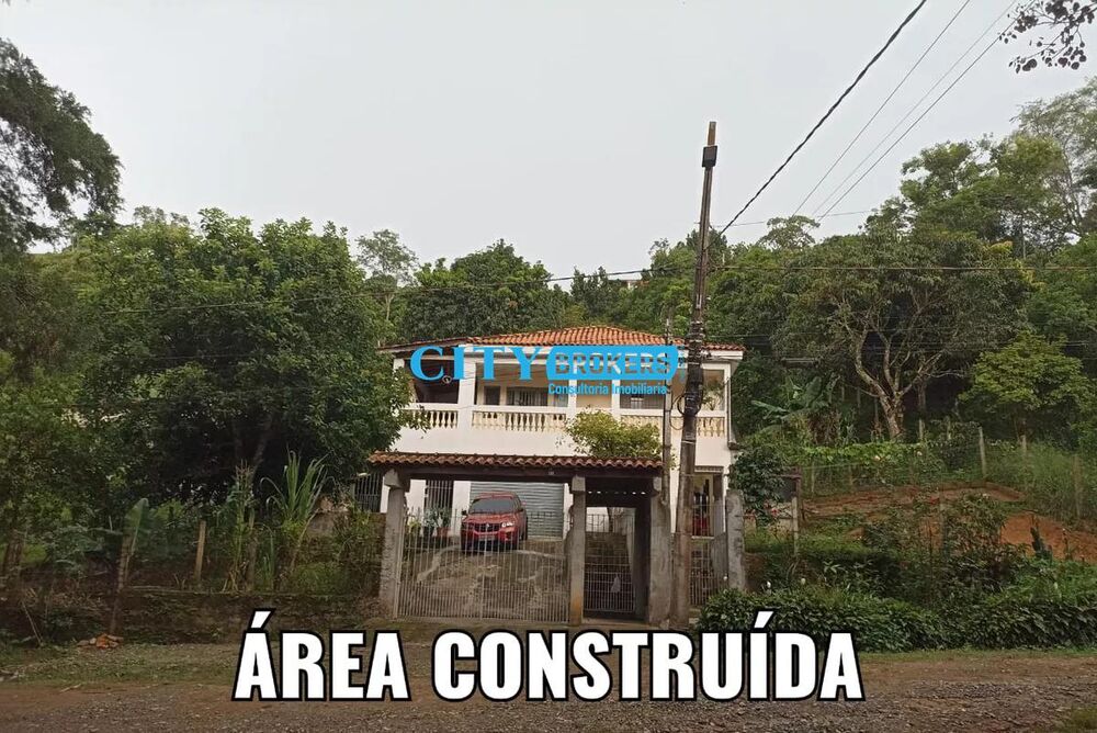 Chácara à venda com 3 quartos, 200m² - Foto 1