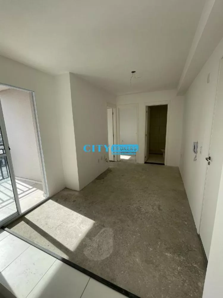 Apartamento à venda com 2 quartos, 38m² - Foto 3