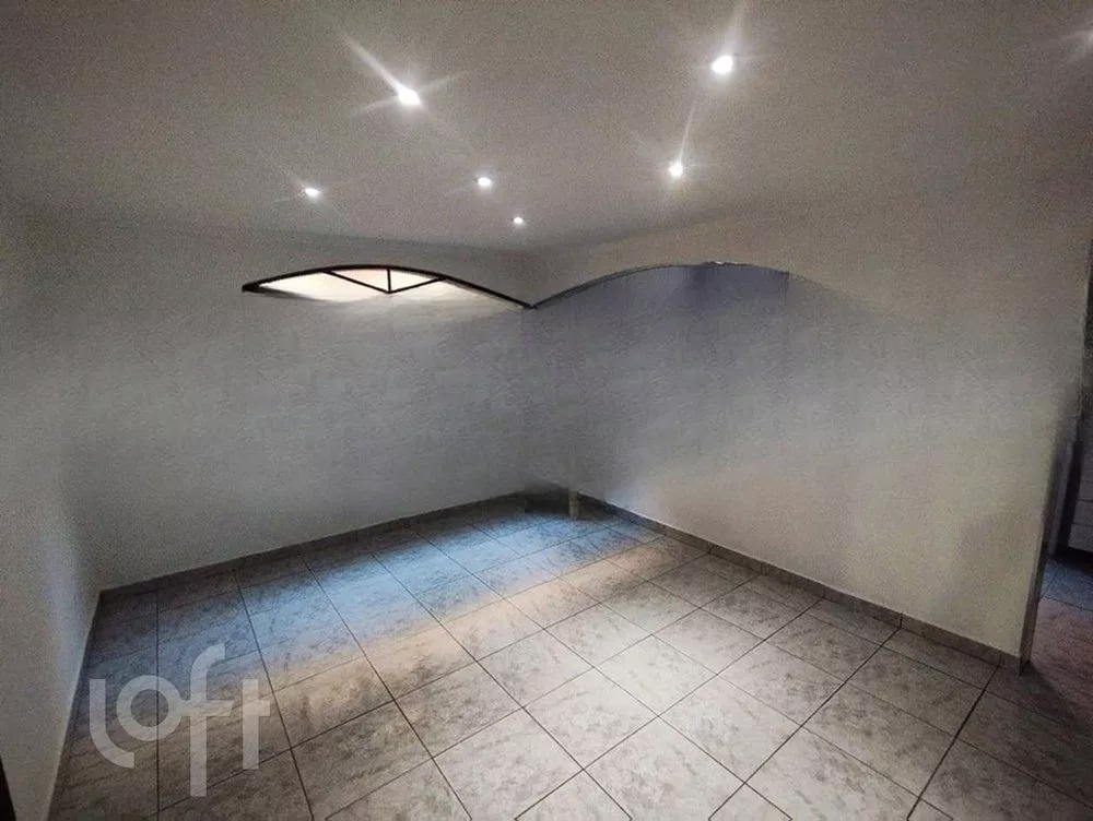 Casa à venda com 4 quartos, 253m² - Foto 3