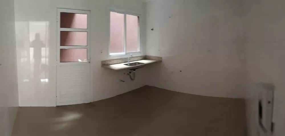 Sobrado à venda com 2 quartos, 127m² - Foto 4