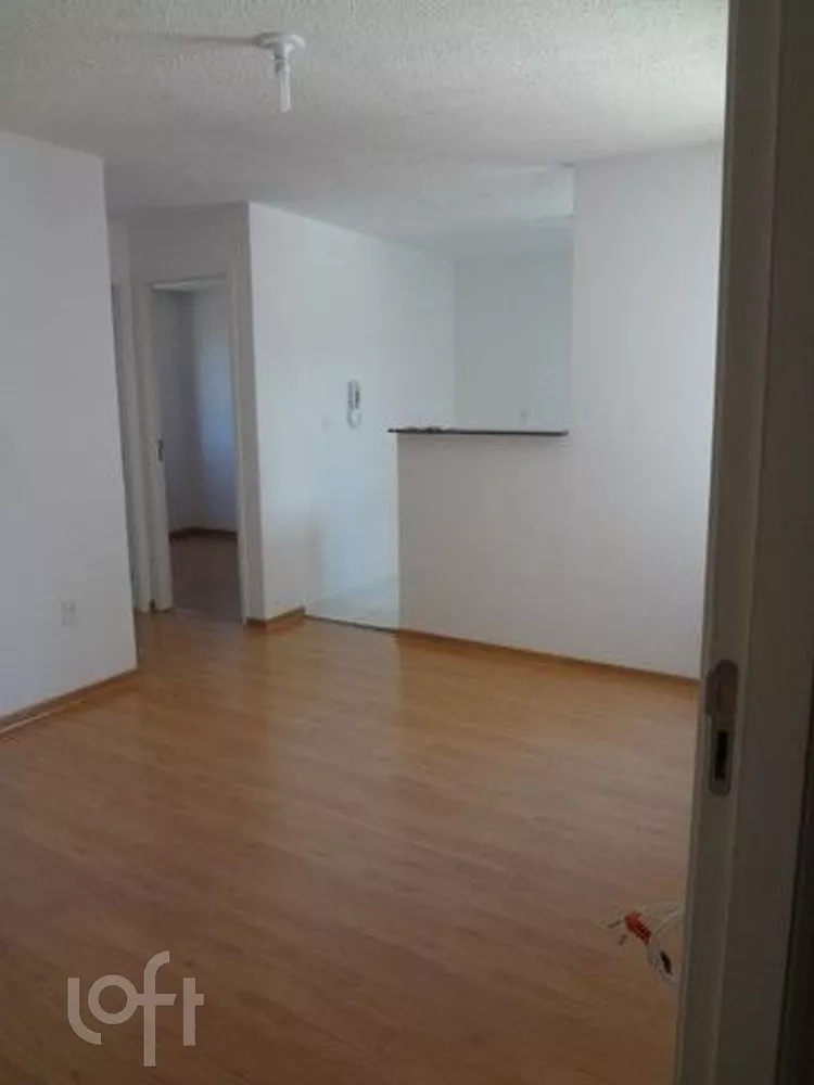 Apartamento à venda com 2 quartos, 46m² - Foto 2