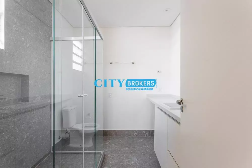 Apartamento à venda com 3 quartos, 209m² - Foto 4